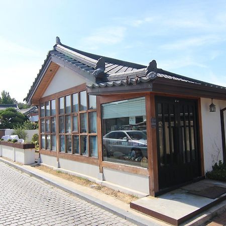 Jeonju Hyun Guesthouse Bagian luar foto